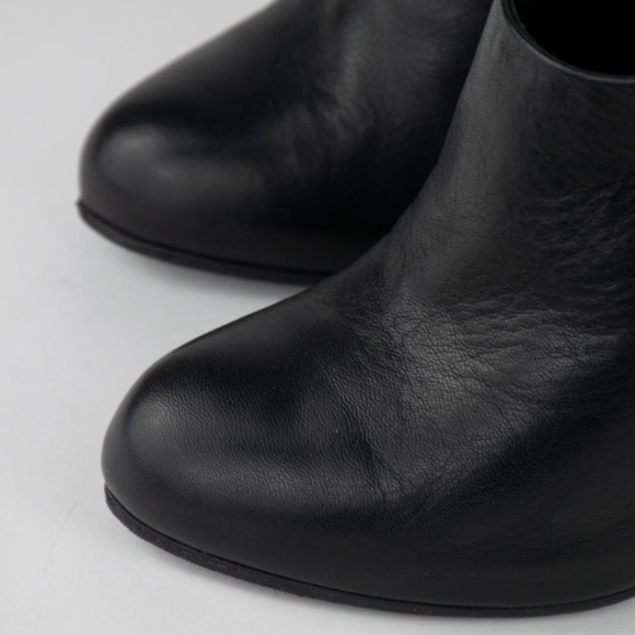 SOLD Gucci Babouska Studded Ankle Boots - Picture 7 of 9